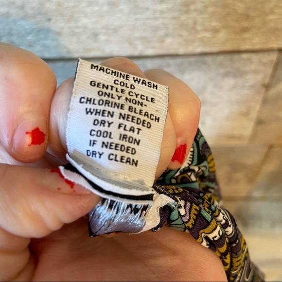 Carmen  Marc valvo paisley wrap dress in size med‎ - Picture 8 of 8